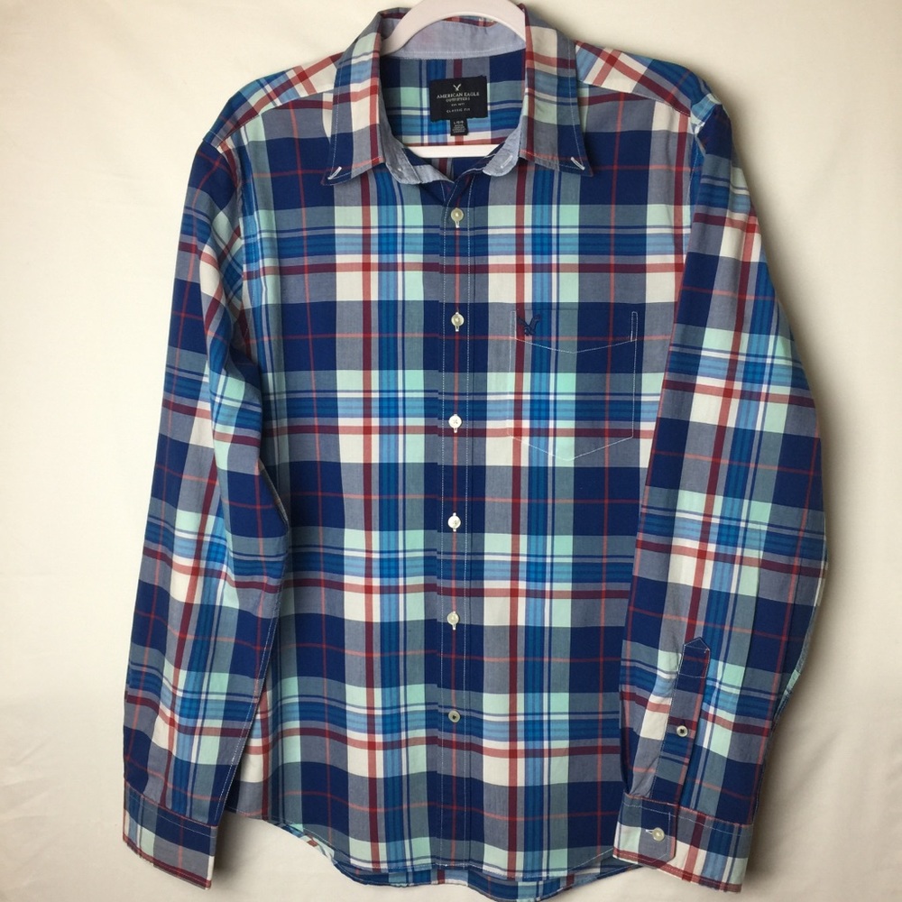 🔻19 American Eagle Outfitters Classic Fit Plaid